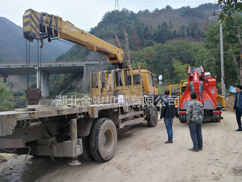 轮式扒渣机 扒渣机卸车12-03-2.jpg